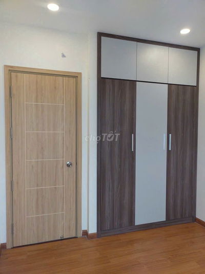 BÁN CĂN HỘ GĐ ĐANG Ở; NHÀ MỨOI SẠCH SẼ, NỘI THẤT ĐO ĐÓNG. LH XEM NHÀ.