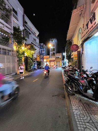 Nhà Mặt tiền nguyên căn ngay góc Nguyễn Hữu Cầu vs Thạch Thị Thanh