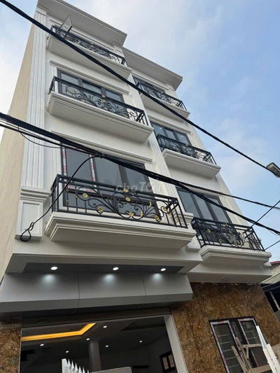 CCMN Giải Phóng- Toà nhà dòng tiền 480 củ/Năm-Thang máy- Gần Đại Học