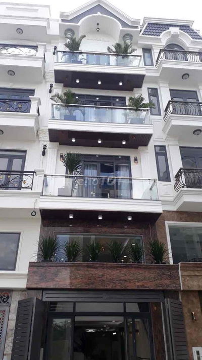 CẦN TIỀN BÁN GẤP NHÀ 5 TẦNG HẺM XE HƠI MỚI ĐẸP GIÁ RẺ