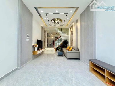 Bán nhà ngay Nguyễn Thái Sơn, Gò Vấp. Giá: 2 tỷ 400tr, Sổ hồng riêng công chứng ngay