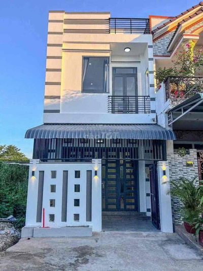 Nhà đối diện chợ đệm, giá chỉ 970tr sổ Hồng sang tên công chứng ngay