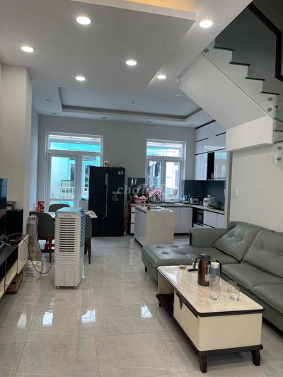 Nhà phố full nội thất 16tr/ tháng LH Hương
