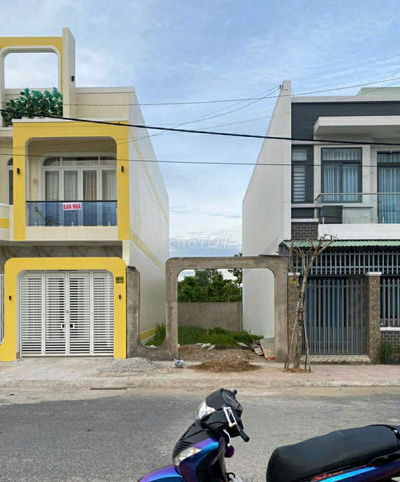 Nền đẹp ngay công viên Khu Tái định cư Trường An