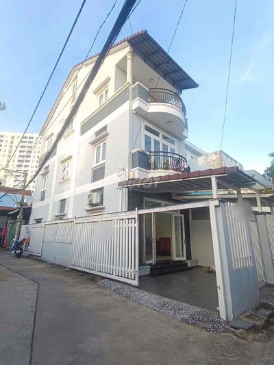 CHO THUÊ NHÀ ĐƯỜNG SỐ 9 GẦN KHA VẠN CÂN 4PN 4WC SẴN 5 MÁY LẠNH