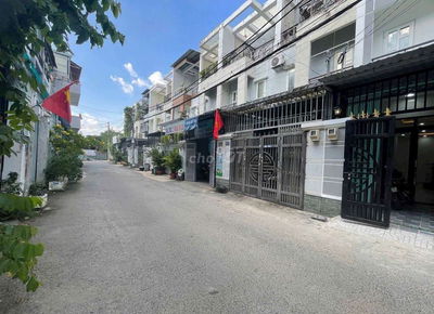 Bán nhà 1 sẹc đường Tô Ngọc Vân