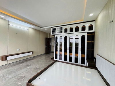 Bán 2 căn nhà gần nhau 5m x 20m và 5m x 23m ngay chợ Hóc Môn, giá hời