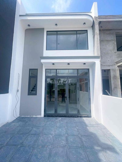 Cứu Chủ Ngộp Thở Bể Nợ Cần Bán Lỗ Căn Nhà gấp - Gần Cây xăng tín nghĩa