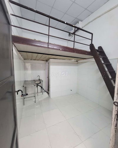 Cho Thuê Phòng Máy Lạnh Trệt Gác