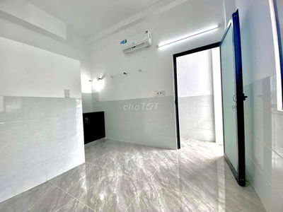PHÒNG CÓ CỬA SỔ THOÁNG MÁT