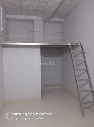 Nhà trọ sinh viên ĐC: 321 Tân Sơn phường Tân Sơn TPHCM