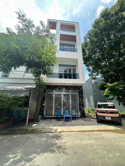 Cho Thuê Nhà 3 Lầu Giáp KCN Vsip1, Aeon, gần Đường 22/12 16tr/tháng