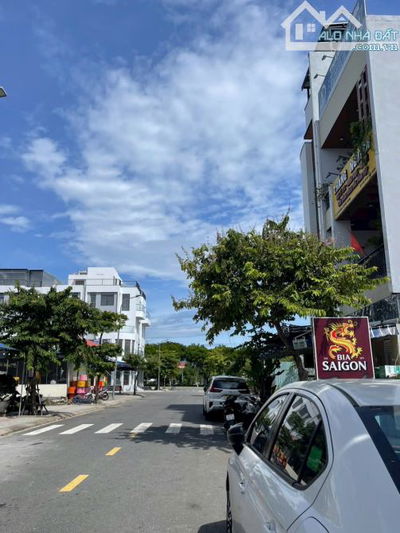 Hàng hótt Liên Chiểu nhà đẹp 4Tầng  đường 7m5 ngay khu shophouse Nguyễn Sinh Sắc