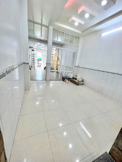 Nhà mặt tiền Trương Phước Phan, đối diện chợ Bình Trị Đông