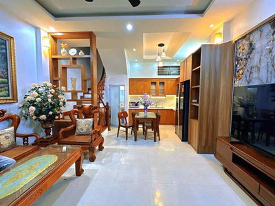 Bán nhà Dương Quảng Hàm, Cầu Giấy - 45m2*6T, MT: 5m, Nhà đẹp ở ngay