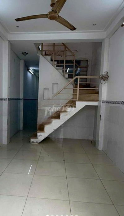 NHÀ 3 TẦNG 4PN.4WC LÝ THƯỜNG KIỆT P9 TÂN BÌNH GIÁ 13TR