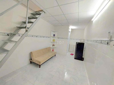 Dãy phòng 1 trệt 1 lầu 2 cửa sổ siêu thoáng gần Aeon Bình Tân BXMT