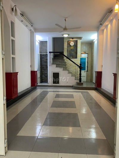 NHÀ GẦN CHỢ KHU BUÔN BÁN 3 TẦNG.4PN.4WC LÝ T KIỆT P9 TÂNBÌNH GIÁ 15TR