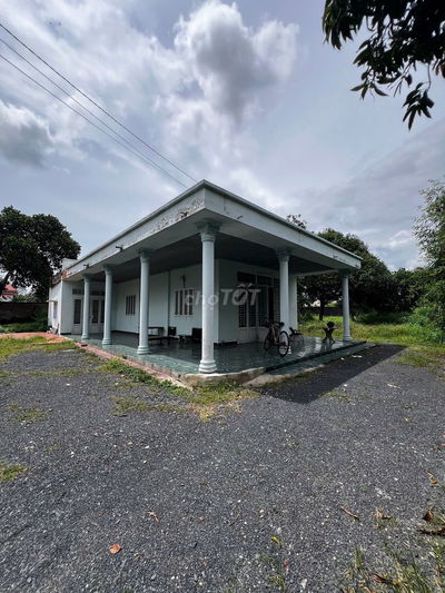 Bán nhà 460m2 ngay Cầu vượt Củ Chi, sổ hồng riêng, chỉ 950 Triệu