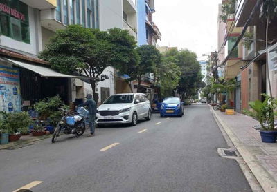 Bán nhà đường Lê Văn Huân 4,1x13m. 5,95 tỷ