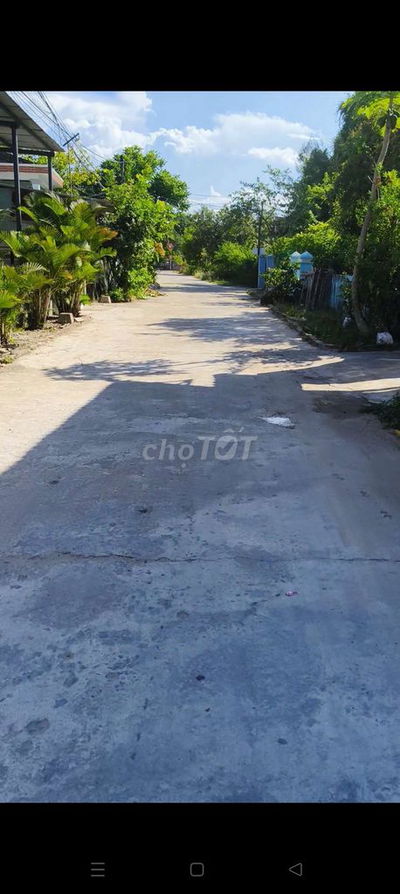 Đất sát biển, bên cạnh resot nghỉ dưỡng