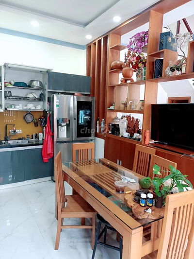 HẺM XE HƠI Nhà trệt 2 lầu Linh Xuân chỉ 5,05 Tỷ