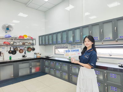 ĐH SPKT, Ngân hàng - KTX Nam mới xây,giờ tự do-nấu ăn thoải mãi, MLanh