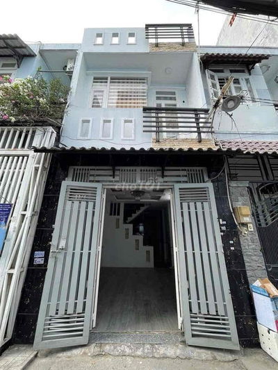 BÁN NHÀ TRUNG TÂM TÂN BÌNH, CHỦ VỀ QUÊ CHĂN RAU NUÔI CÁ