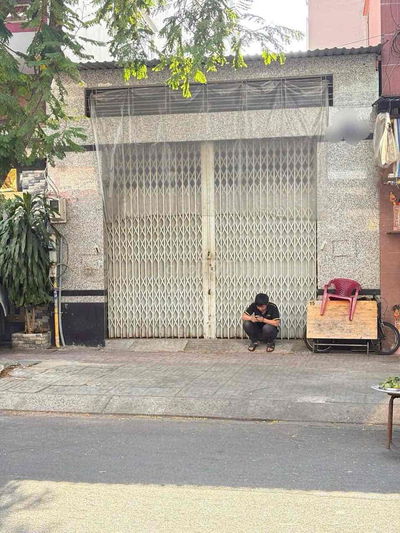 Hiếm!cho thuê nhà nguyên căn mặt tiền Lò Siêu Q11