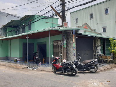 Bán nhà 2 mặt tiền nhựa kinh doanh ngay Phan Văn Hớn, Xuân Thới Thượng