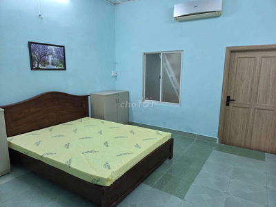 CHO THUÊ NHÀ Ô TÔ NGỦ TRONG PHÒNG KHÁCH ĐƯỜNG NGUYỄN OANH