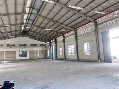 Cho thuê kho xưởng 1000m² Bình Tân, xe container vào được, giá 105k/m²