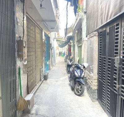 [Quận 7] NHÀ ĐẸP 3 TẦNG CÁCH MT VÀI BƯỚC CHÂN, NGANG 4.2M NHỈNH 3 Tỷ