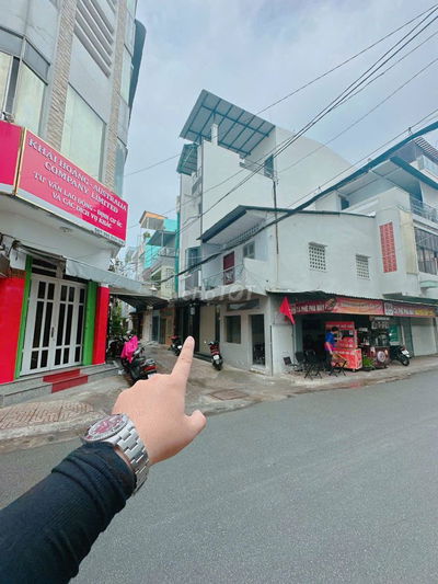 Nhà mặt tiền Nguyễn Trãi -Trần Phú Q5,3.35×12.9m, 1 trệt 3 lầu 10.6 tỷ