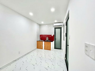 PHÒNG MỚI XÂY FULL NT NGAY CẦU NGUYỄN TRI PHƯƠNG