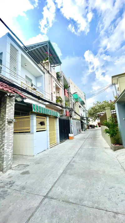 ĐẤT TIỆN XÂY CHDV SÁT MT TRẦN XUÂN SOẠN, 110M2, XD CAO TẦNG, NHỈNH 6T