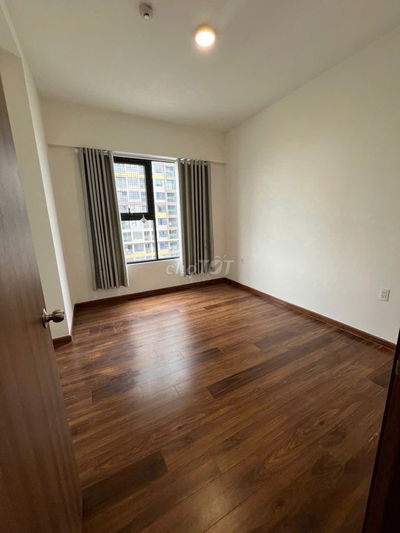 3pn 100m2, View thoáng đẹp, Tầng trung. Giá tốt. Sổ hồng
