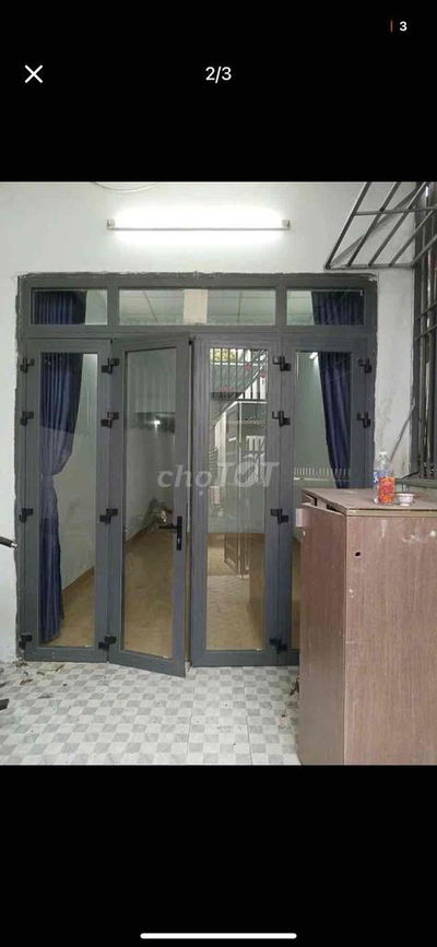nhà trường chinh có 2 pn