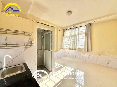 TRỐNG SẴN PHÒNG CỬA SỔ TRỜI THOÁNG MÁT - TÂN PHÚ