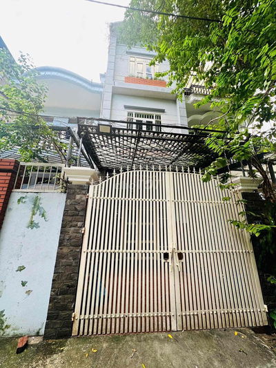 Cho thuê nhà phố Đức Giang, Long Biên 110mx3, giá 12 triệu. full đồ