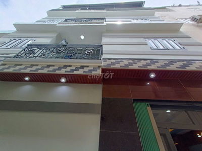 Nhà Bán Có Hoàn Công tại P15 Q8 cách mặt tiền 1 căn