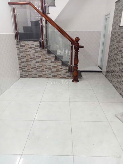 NHÀ NGUYÊN CĂN ĐƯỜNG LƯU TRỌNG LƯ, Q7 – 2PN NHÀ RỘNG, CÓ BAN CÔNG