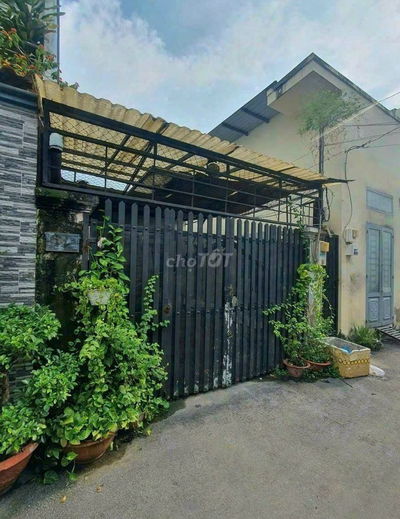 Bán nhà 90m2 cấp 4 đường oto KDC Linh Tây Thủ Đức 5 tỷ 6