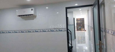 Nhà đẹp có 5 phòng hẻm xe hơi 1041 Trần Xuân Soạn, giá 22 triệu