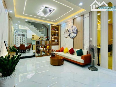 Bán Nhà Hẻm OTO Đường Lê Văn Sỹ (Phú Nhuận), 2 Lầu, 53,6M2 Giá Chỉ 4.5 Tỷ. Sổ Hồng Riêng