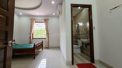 Cho thuê 1 phòng khép kín 38m2, nhà mới, đủ nội thất, gần An Thượng