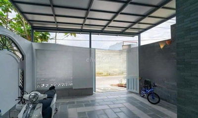Nhà Phố Bàu Gốc 4,2x25 đang cho thuê 10tr bán gấp chỉ 1T200