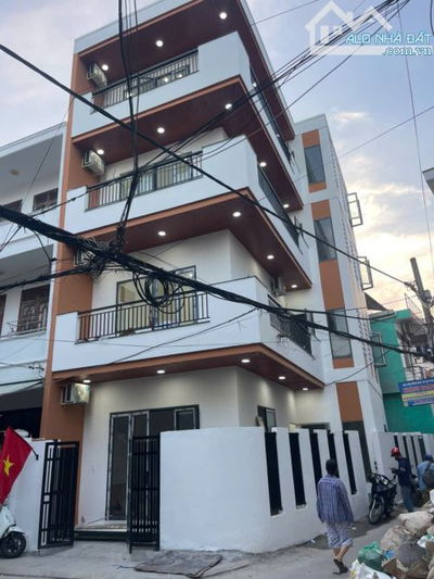 Bán Toà Căn Hộ 4 Tầng gần Sân Bay quốc tế  Đà Nẵng khai thác Dòng Tiền 50tr/tháng
