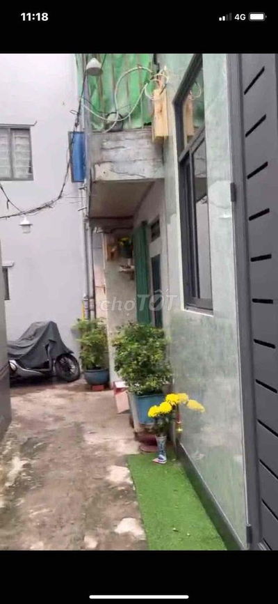 CHO THUÊ NHÀ NGUYÊN CĂN P.11 QUẬN 10 ,2PN 2WC NHÀ MỚI CHỈ 6 TRIỆU/THAG