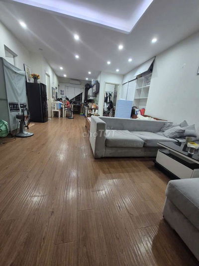 GĐ cần bán căn hộ cc bộ công an,87m , 2ngủ,2wc tại thanh đàm ,3,85 tỷ